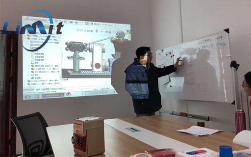 Teacher Jin Zheng came to our company for another discussion on the ultra-high vacuum system of cold atoms